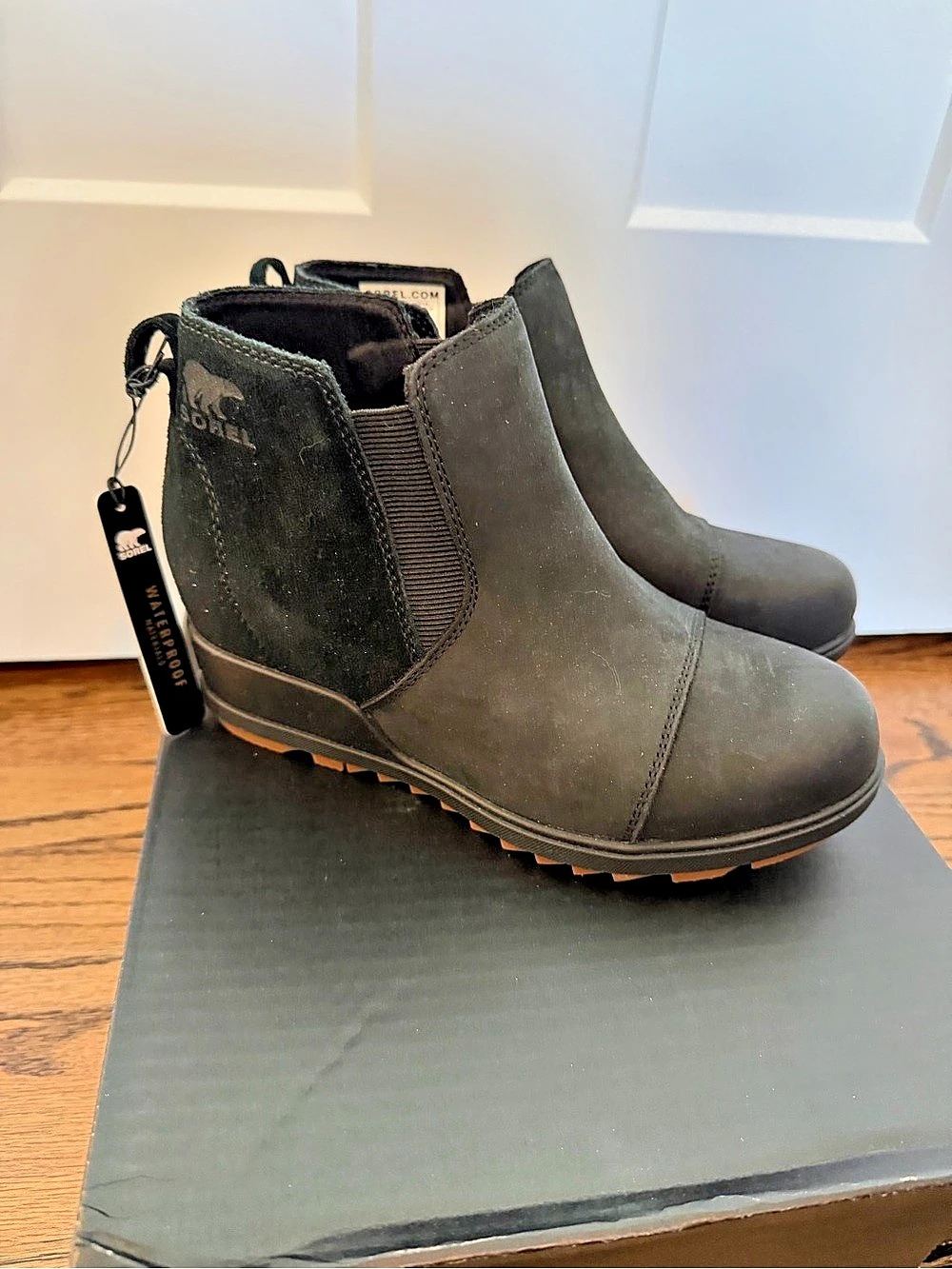 Sorel Evie Pull-On Women's Leather Ankle Boots US 6.5 NWT